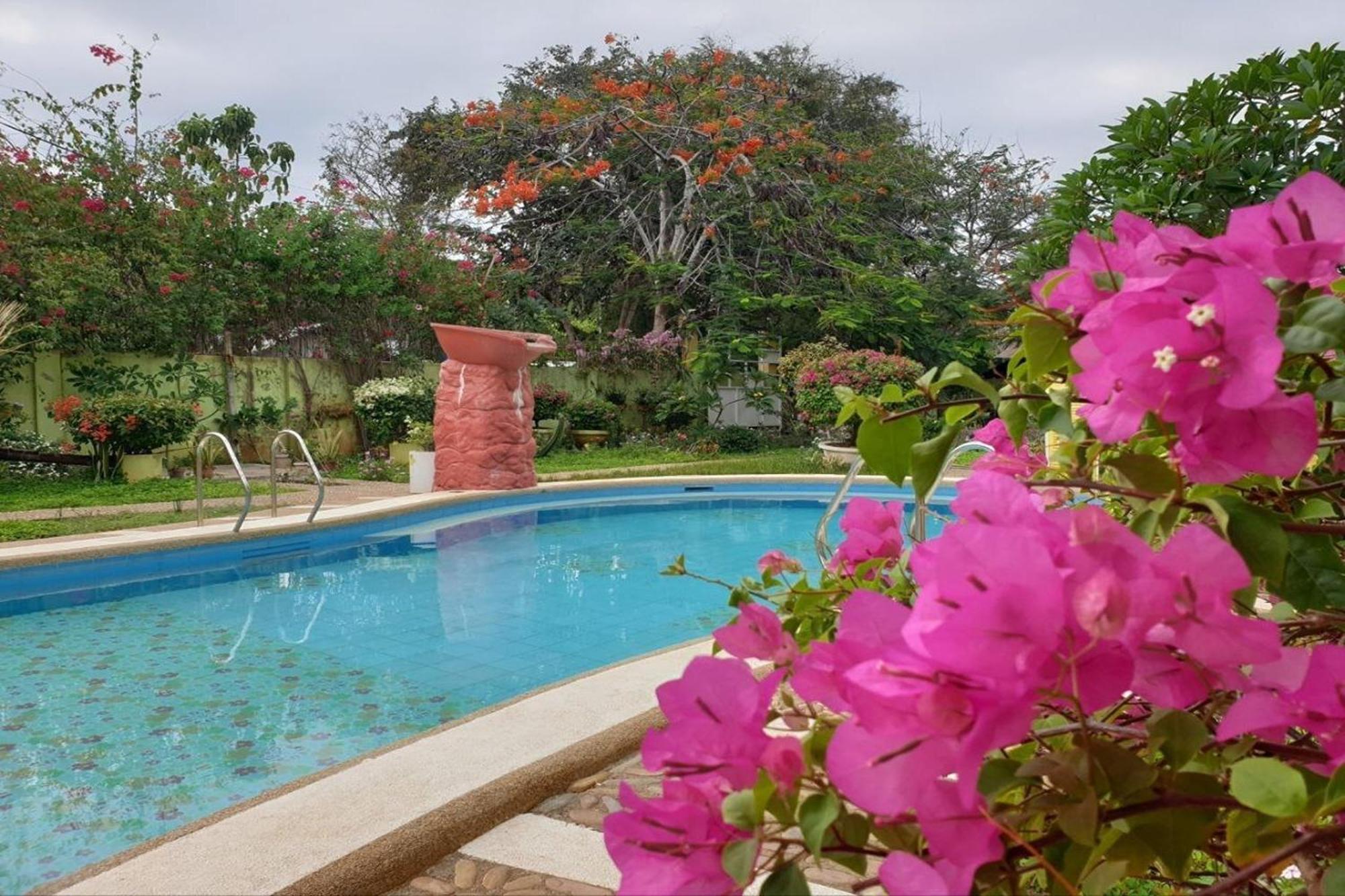 Hanbee'S Resort Puerto Princesa Екстер'єр фото